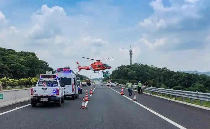 高坪区高速公路汽车救援案例